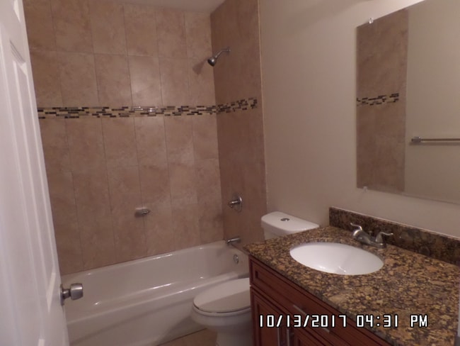 Building Photo - 479 NW 19th St