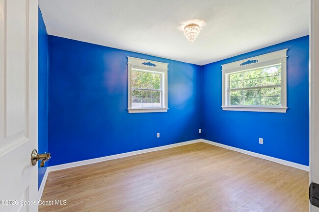 Building Photo - 317 Surf Dr