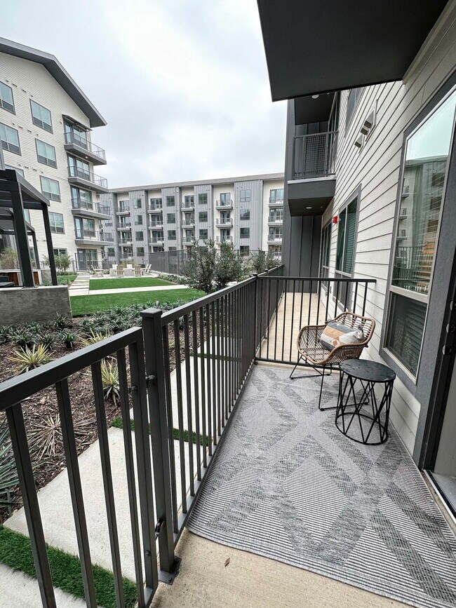 Building Photo - 127 Roberts Cut Off Rd