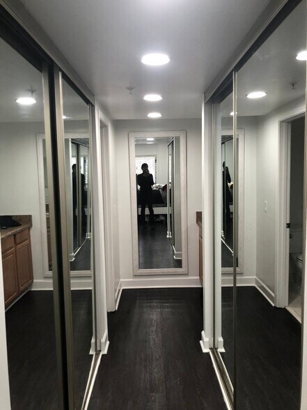 Building Photo - 908 Lismore SE