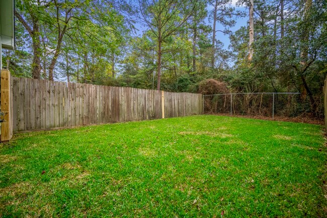 Building Photo - 628 Foster St