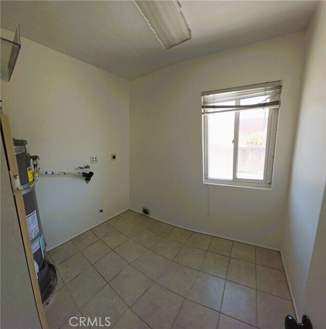 Building Photo - 4442 E Addington Dr