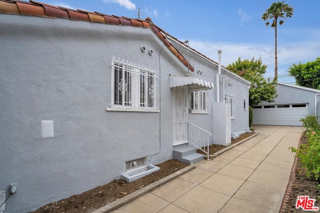 Building Photo - 359 S Highland Ave