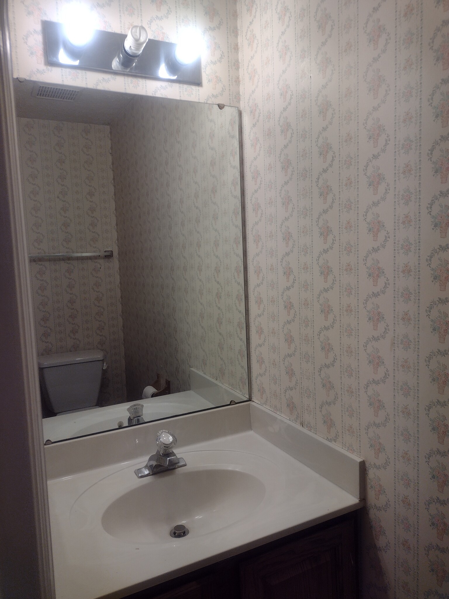 Building Photo - 7 Championship Ct