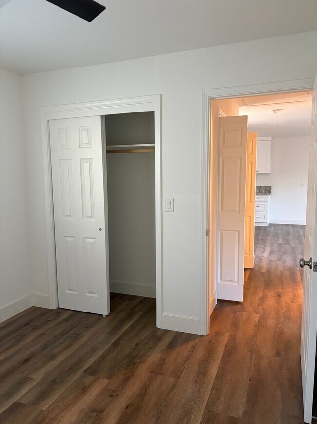 Building Photo - New ADU in Established Turlock Neighborhood