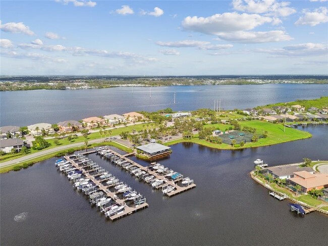 Building Photo - 920 Tidewater Shores Loop