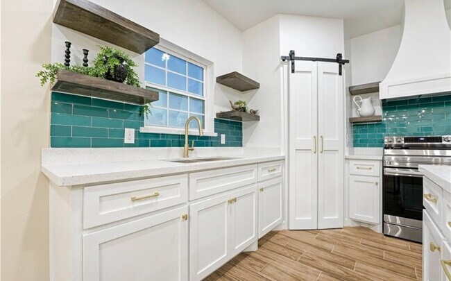 Building Photo - 1207 Joe Justice St