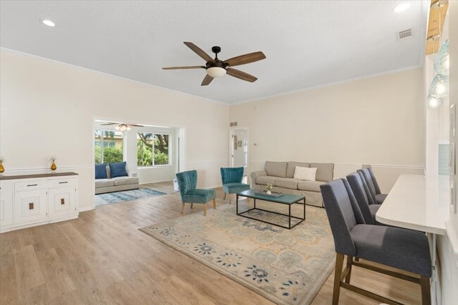 Building Photo - 131 Barrier Isle Dr