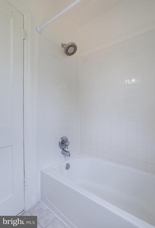 Building Photo - 2719 Albemarle Dr