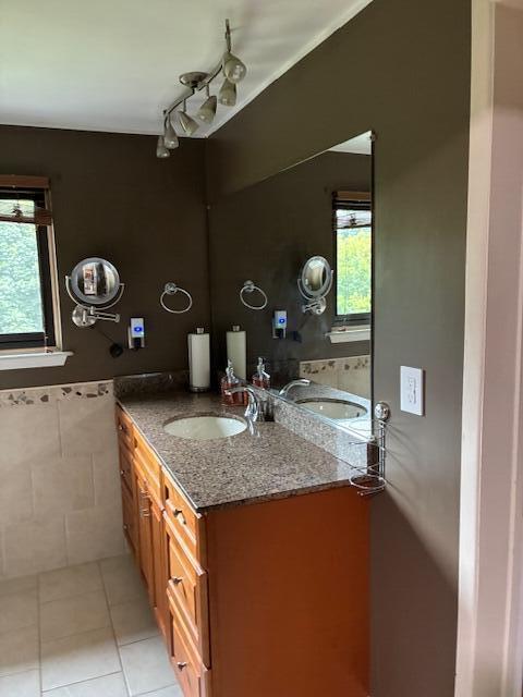 Building Photo - 3677 Beech Dr