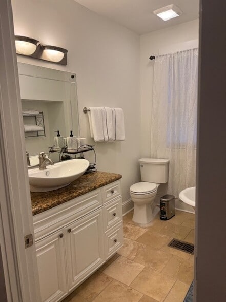 Building Photo - 71 17th St NE