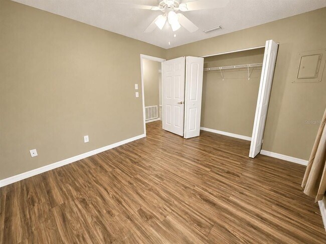 Building Photo - 4614 Tippecanoe Trail