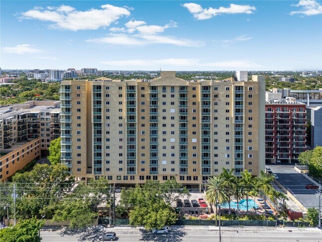 Building Photo - 3500 Coral Wy