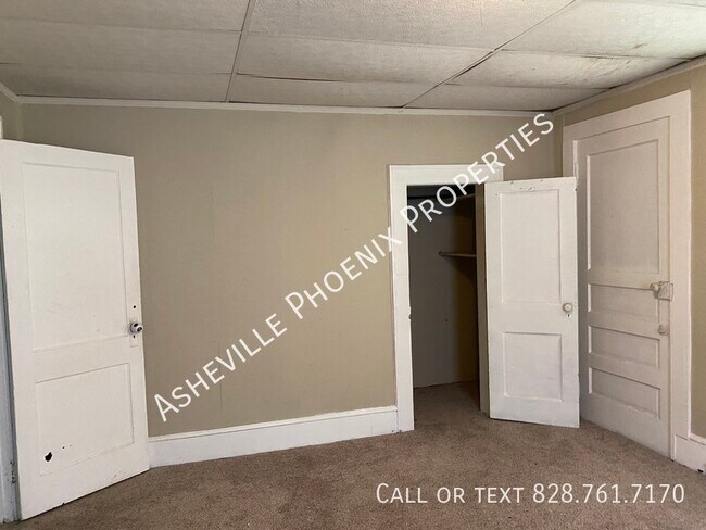 Building Photo - 454 Fairview Rd