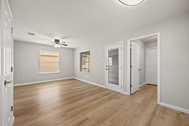 Building Photo - 1429 Davis Mountain Loop