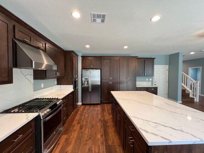 Building Photo - Completely Remodeled home in desirable Mou...