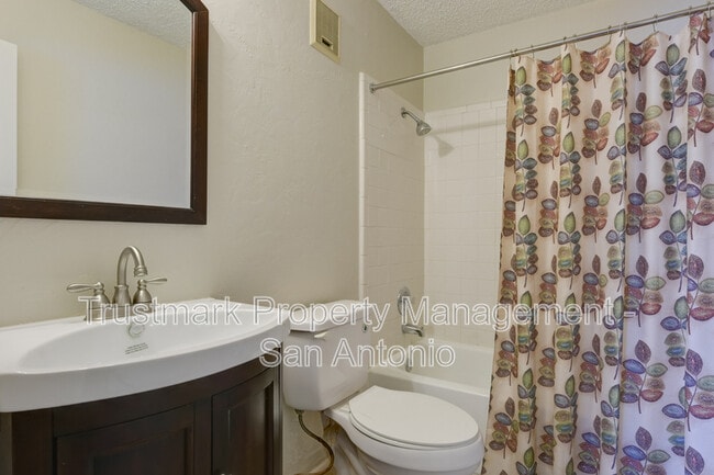 Building Photo - 4119 Castlewood