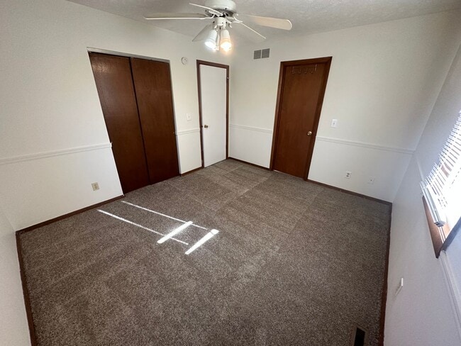 Building Photo - Incredibly Updated Large 4 Bedroom House!