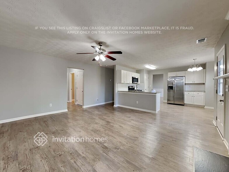 Building Photo - 5022 Wesleyan Dr