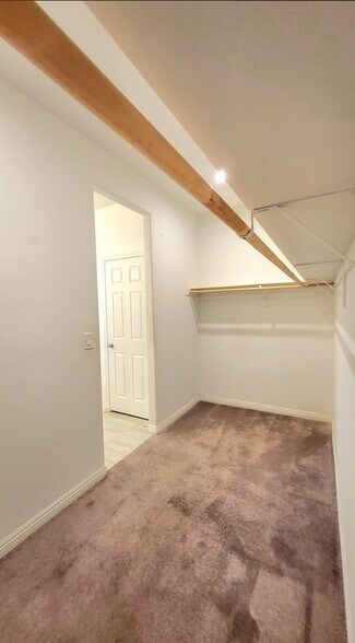 Building Photo - 3603 E Polk Ave