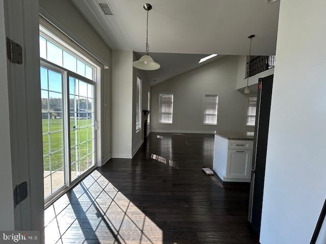Building Photo - 110 Samjan Cir