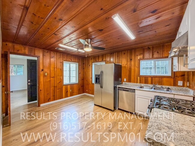 Building Photo - Charmer in Bryte community Roseville