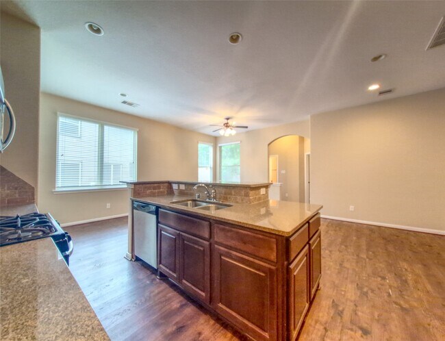 Building Photo - 26 Cheswood Manor Drive