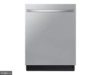 Building Photo - 25065 Riding Center Dr