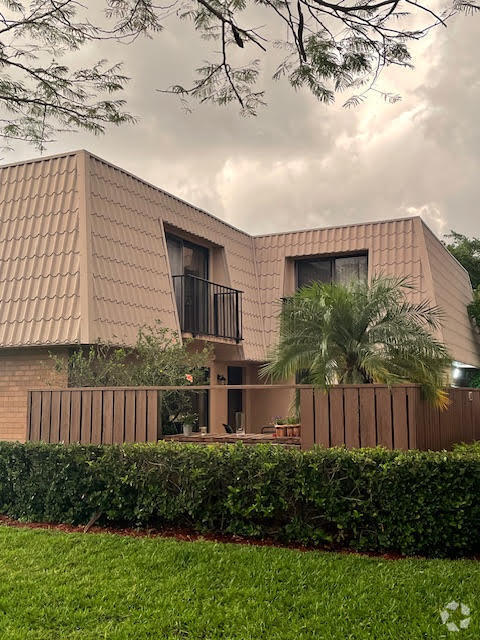 Building Photo - 5621 56th Way