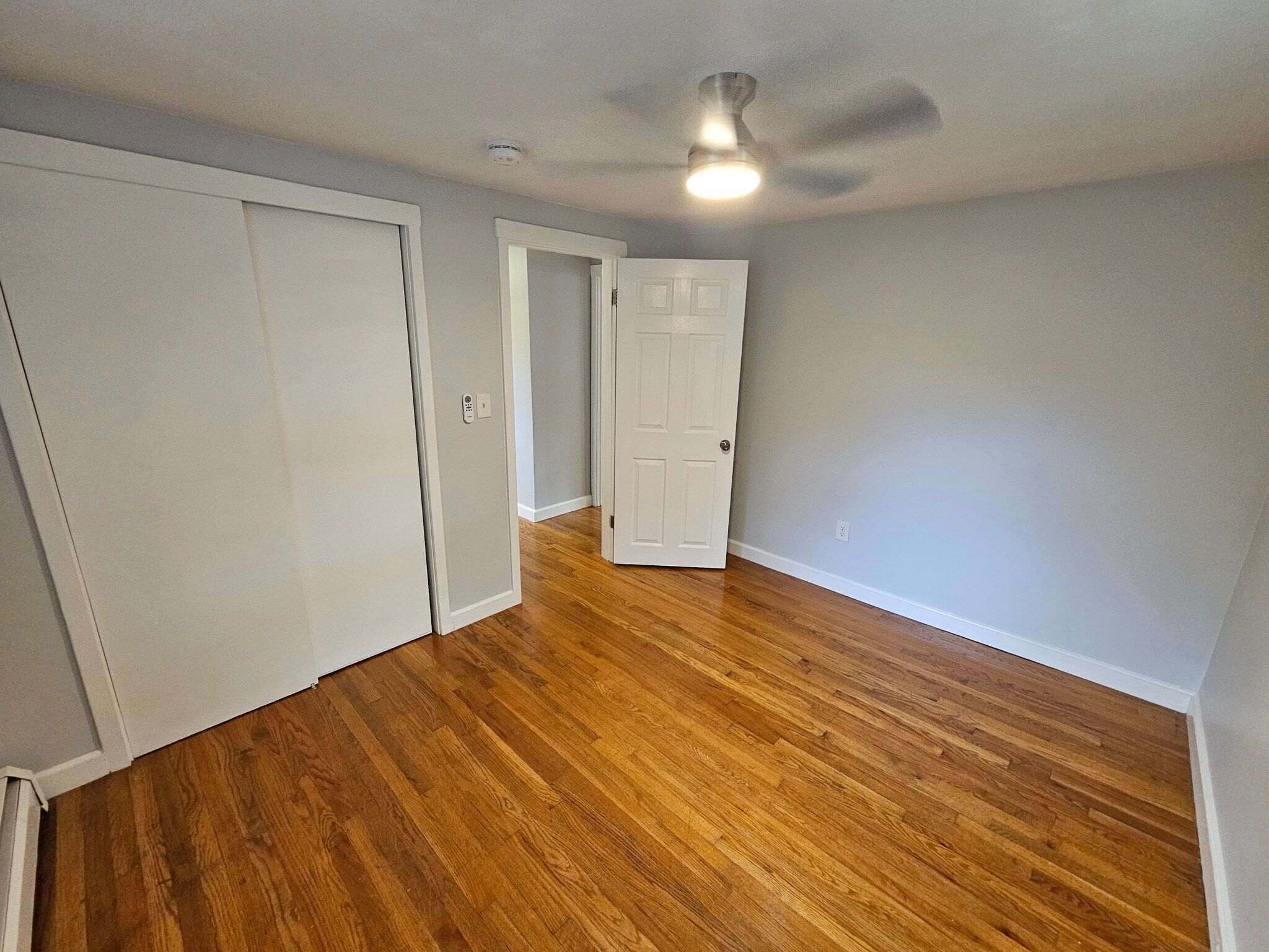 Building Photo - 435 Duck Pond Rd