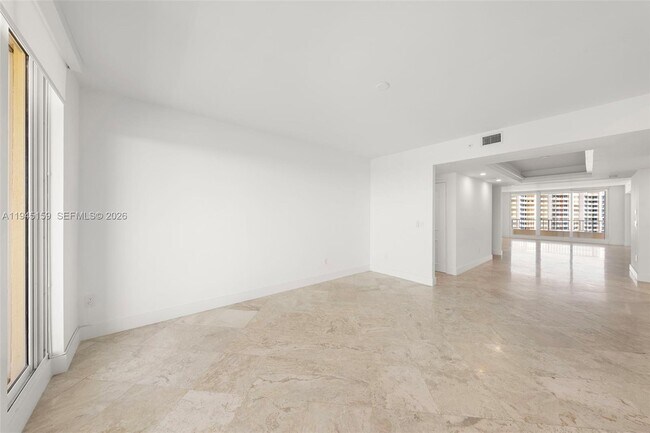 Building Photo - 789 Crandon Blvd