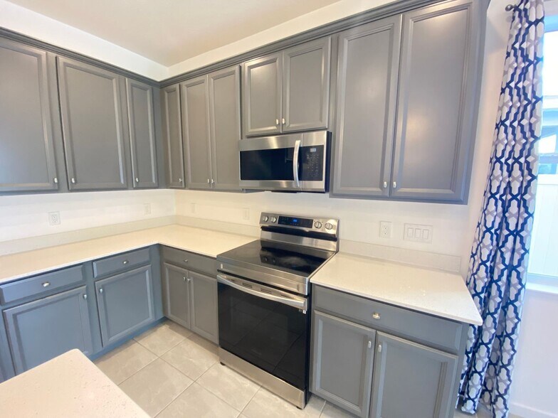 Building Photo - 1273 Hendon Lp