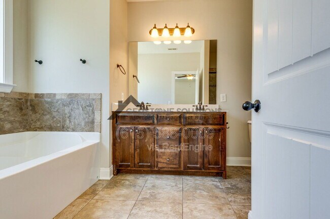 Building Photo - 1634 Earl Ct