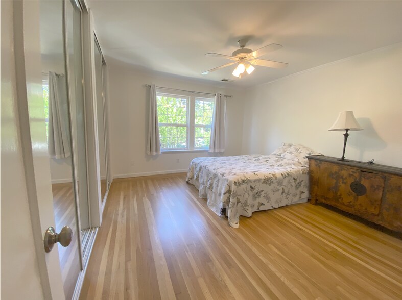 Master bedroom, bring your own bed (BYOB) - 9 Scenic Ave