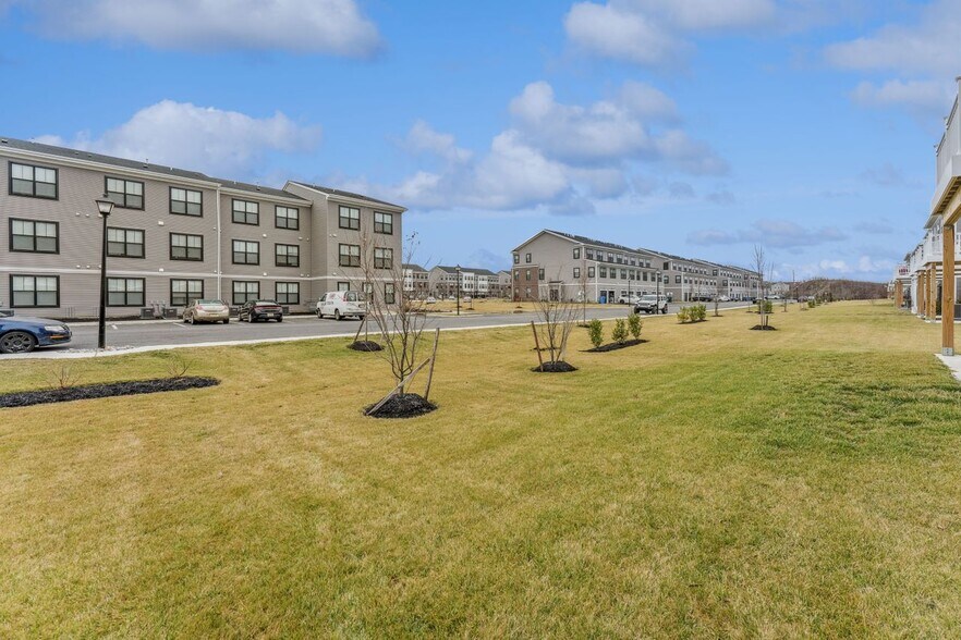 Building Photo - 46 Mariveles Way