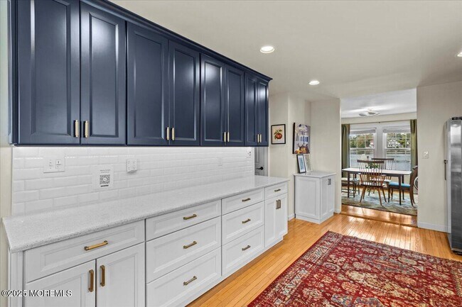 Building Photo - 1503 Comstock St