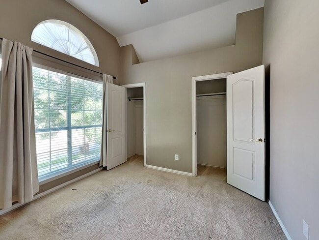 Building Photo - 1612 Commerce Dr