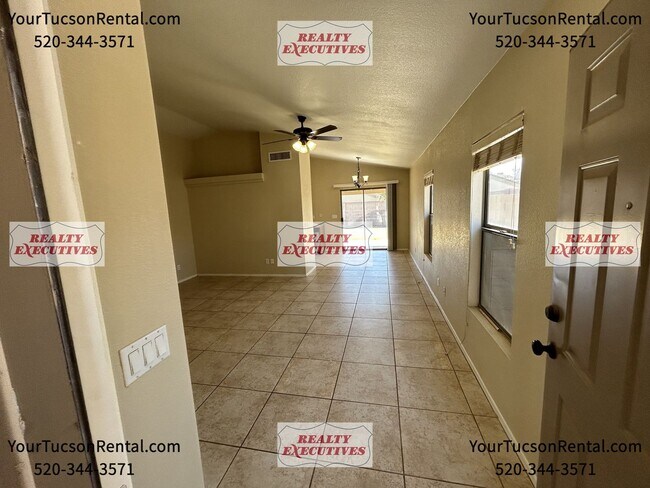 Building Photo - El Mirage 3/2 Near N Dysart Rd & W Thunder...