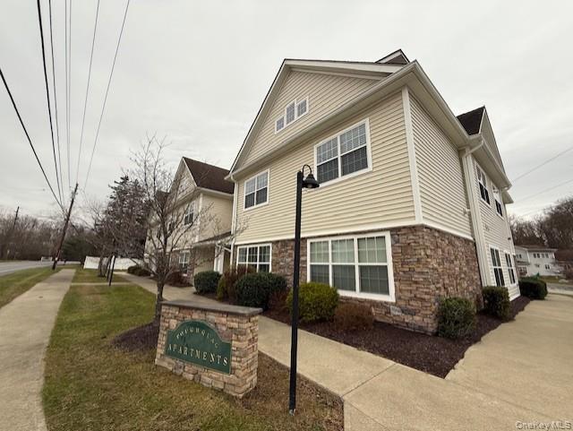 Building Photo - 5 Corey Rd