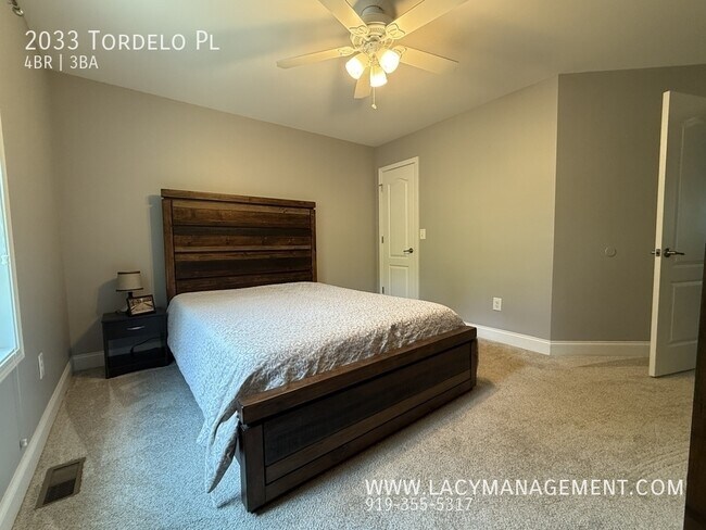 Building Photo - 2033 Tordelo Pl