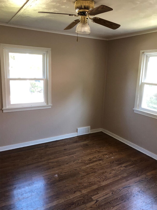 Building Photo - 4225 Pinkney St