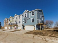 Building Photo - 203 Burr Oak Ct