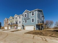 Building Photo - 204 Burr Oak Ct