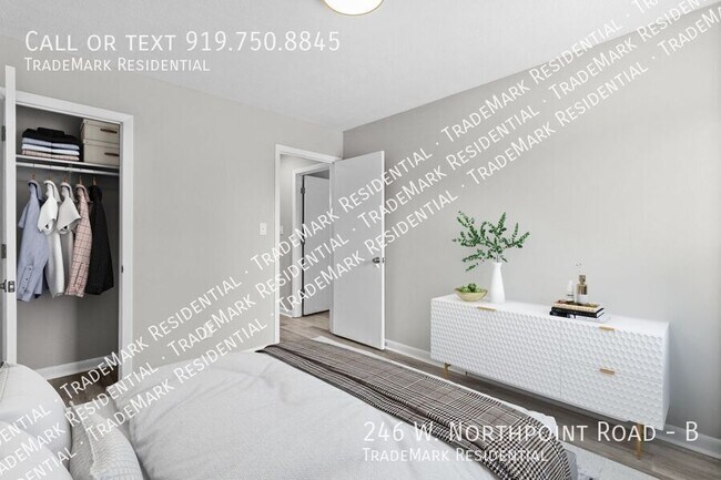 Building Photo - 246 W Northpoint Rd