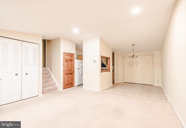 Primary Photo - 1 Derwood Ct
