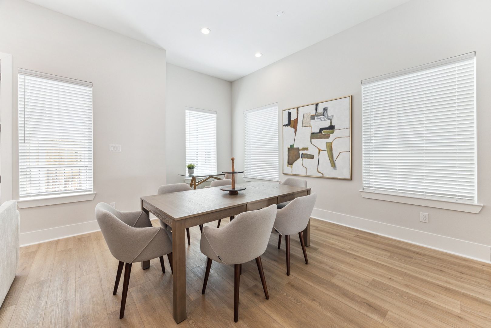 Building Photo - 1620 Ojeman Rd