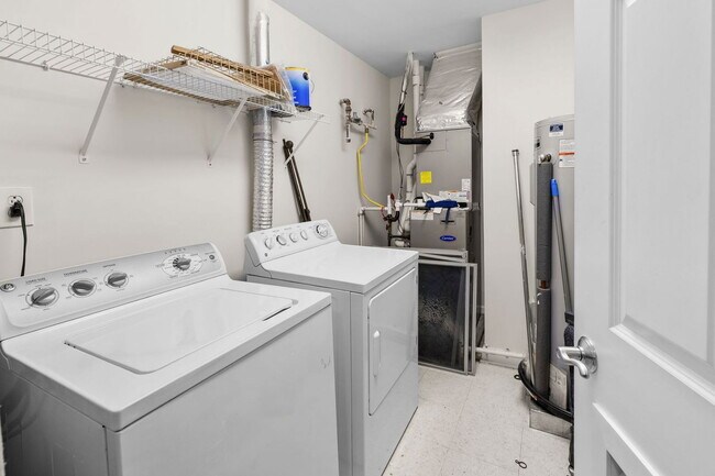 Building Photo - 4820 Old Main St