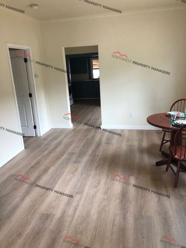Building Photo - STATUS: *AVAILABLE* | R93I | $1495