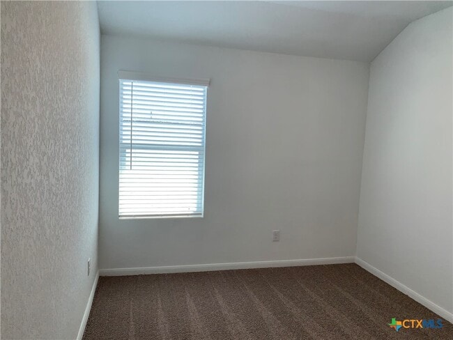 Building Photo - 415 Fig Tree St