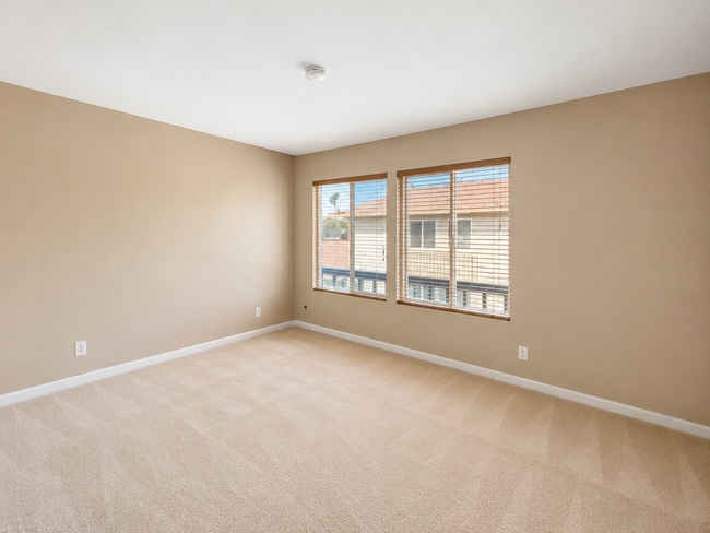 Building Photo - 4648 Balboa Way